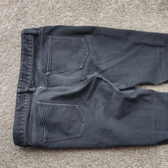 Black Uniqlo jeans 28 x 33 in - Picture 2 of 5